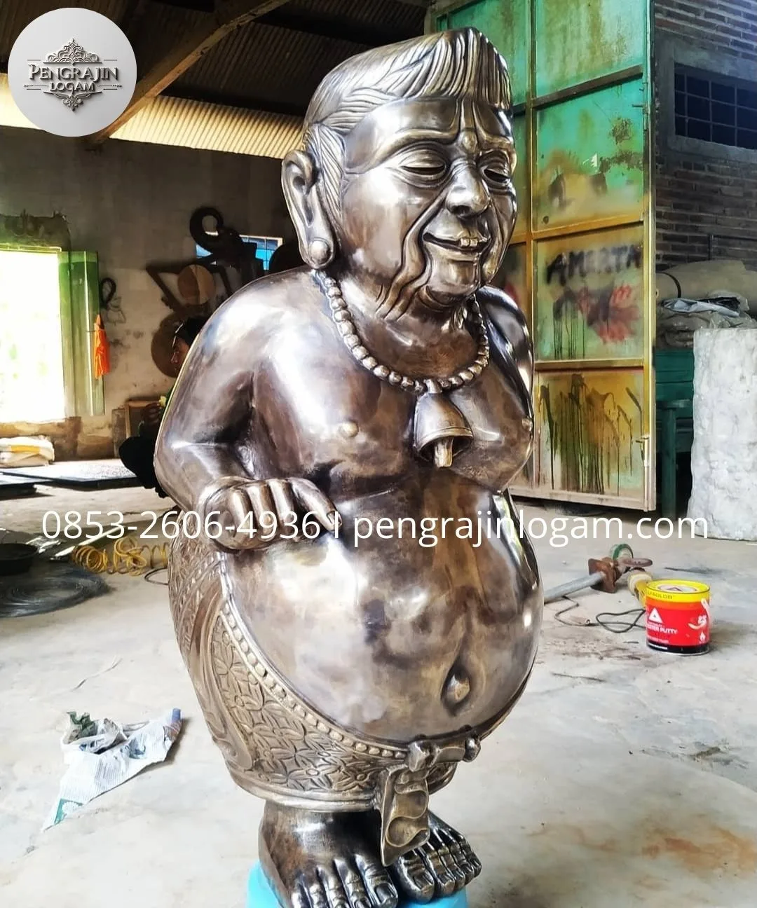 Patung semar tembaga