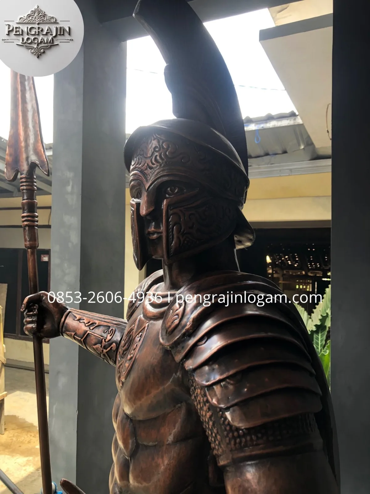 Pengrajin Patung Tembaga Sparta