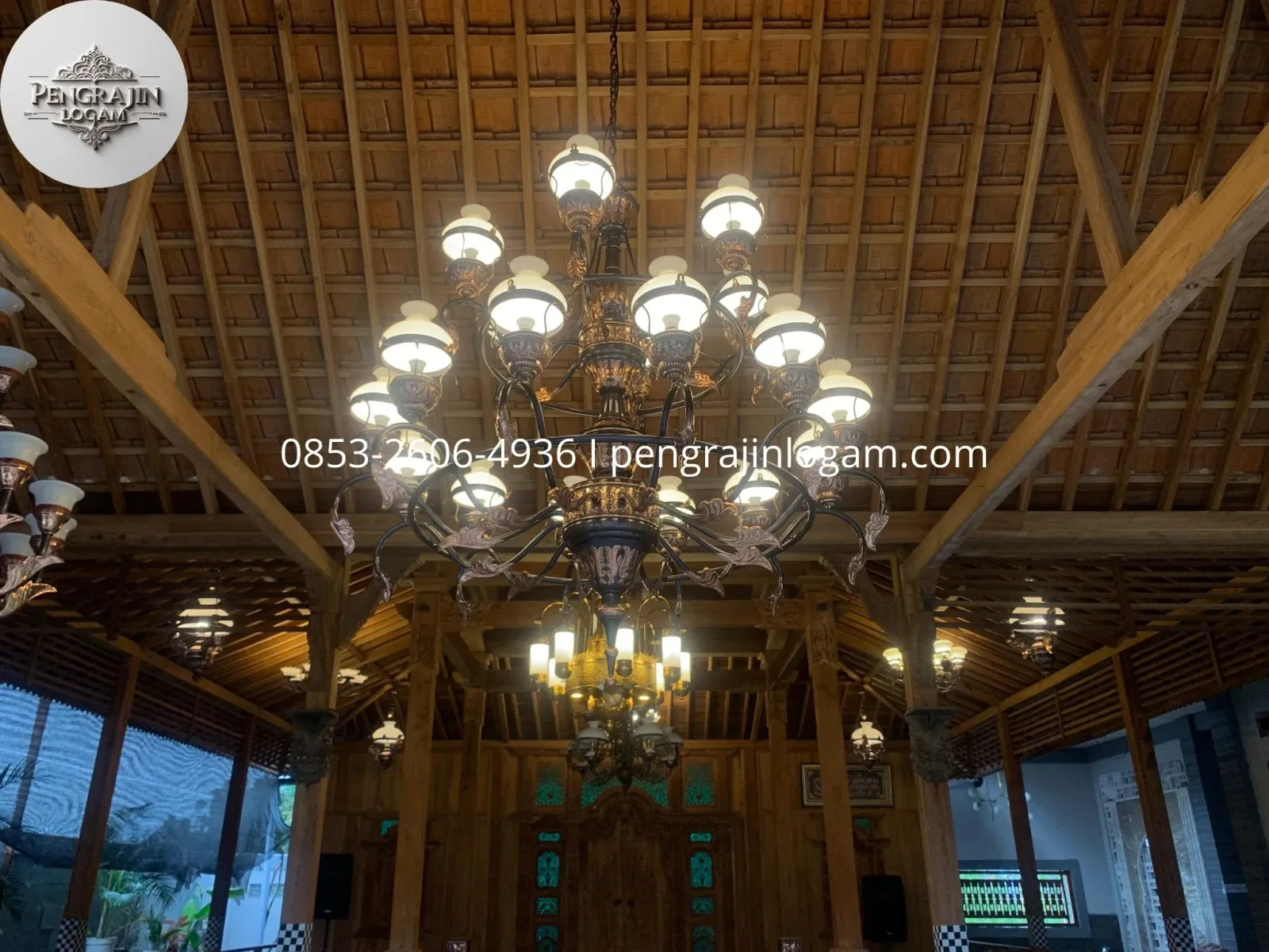 Kerajinan lampu robyong tembaga