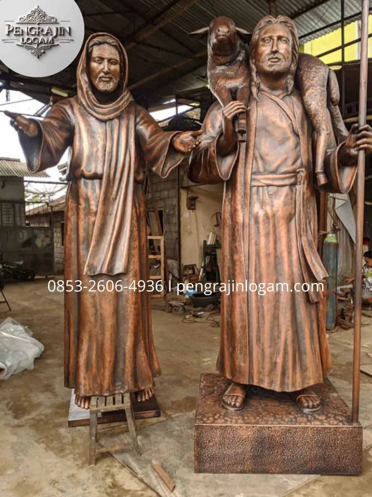 Patung yesus si gembala tembaga