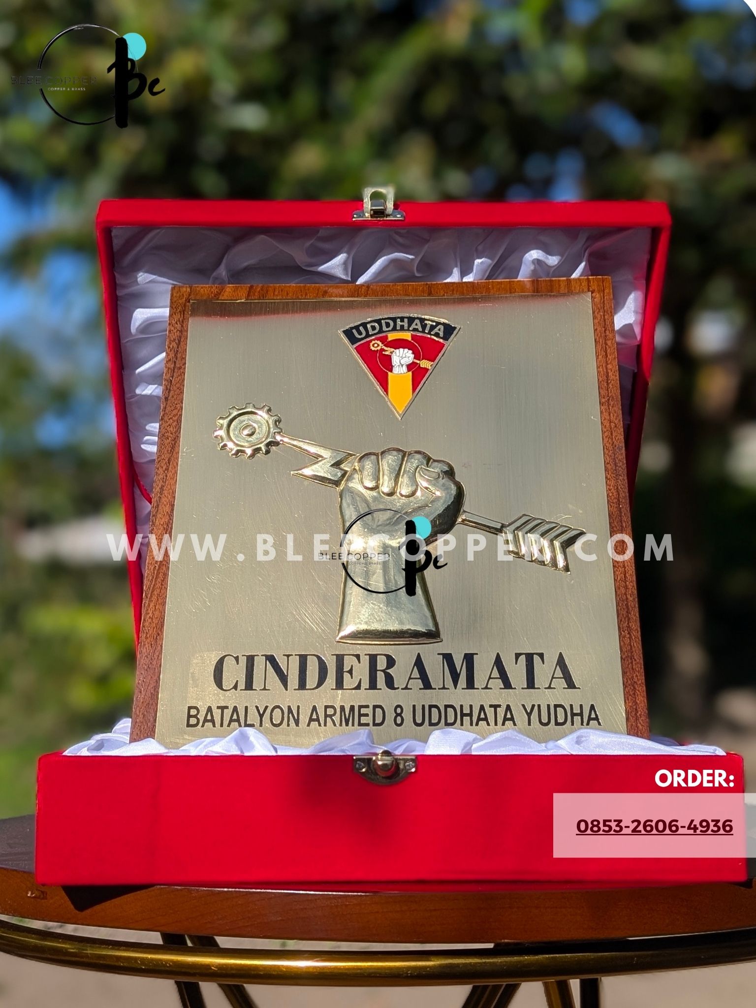 Kerajinan Trhopy Tembaga Kerajinan Trhopy Tembaga