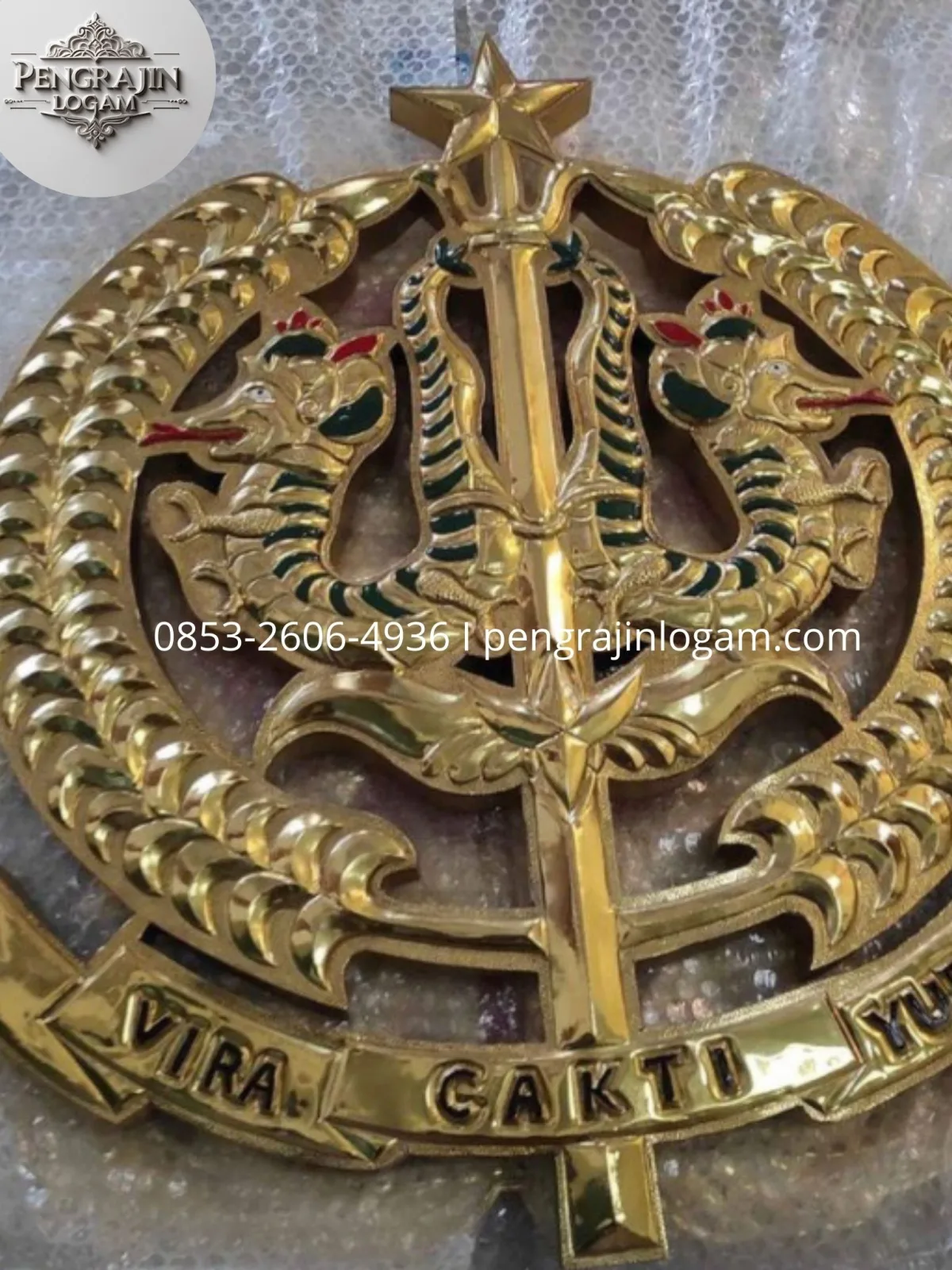 Pesona Logo Logam Kuningan