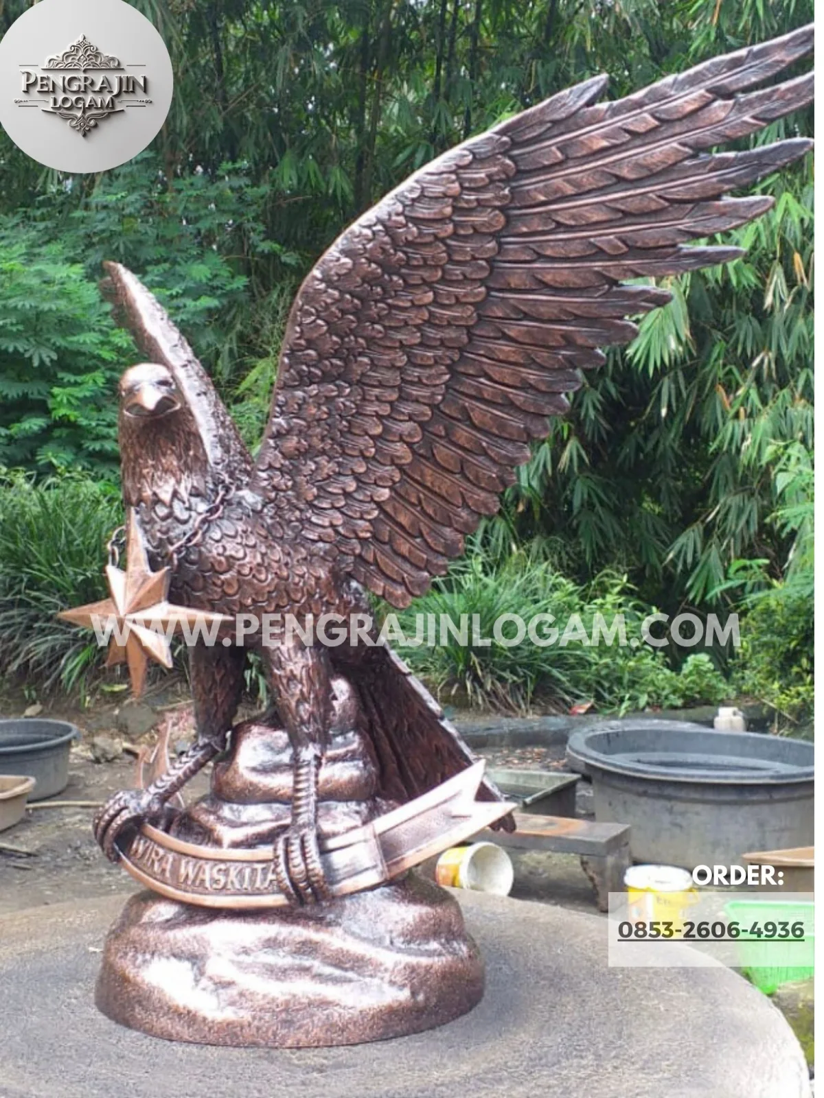 Patung Garuda Tembaga