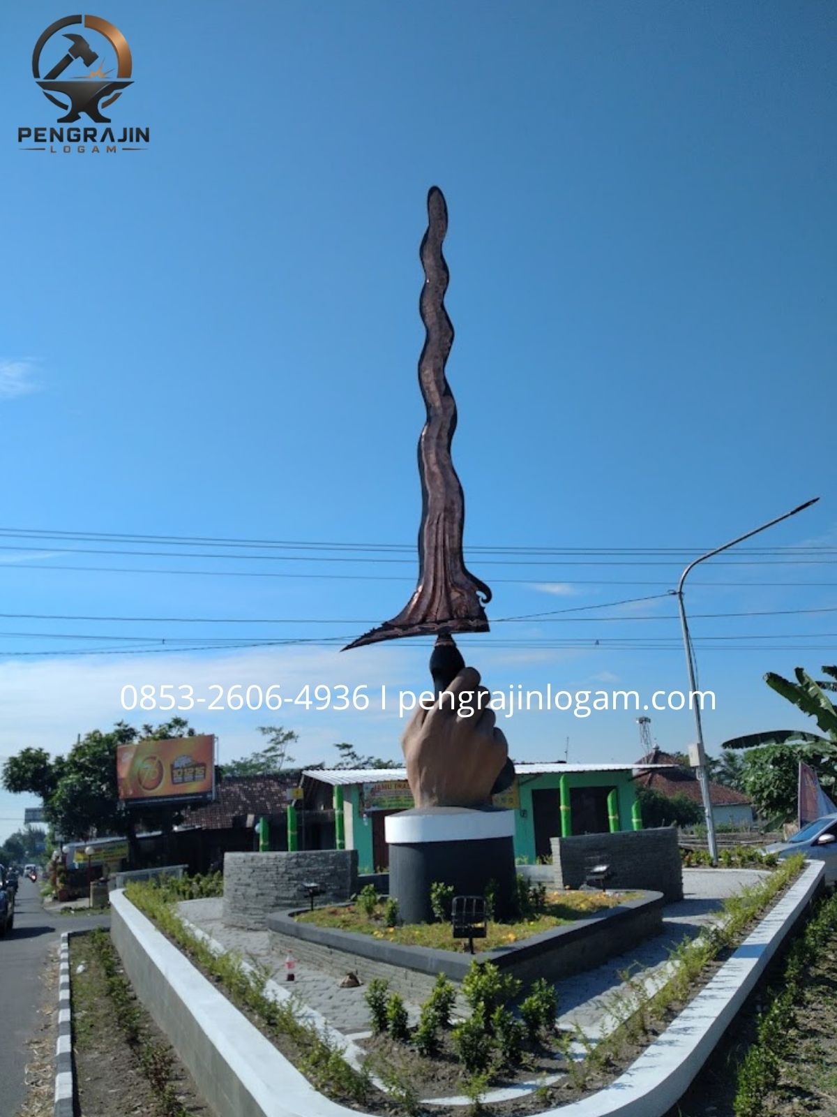 Monumen keris tembaga