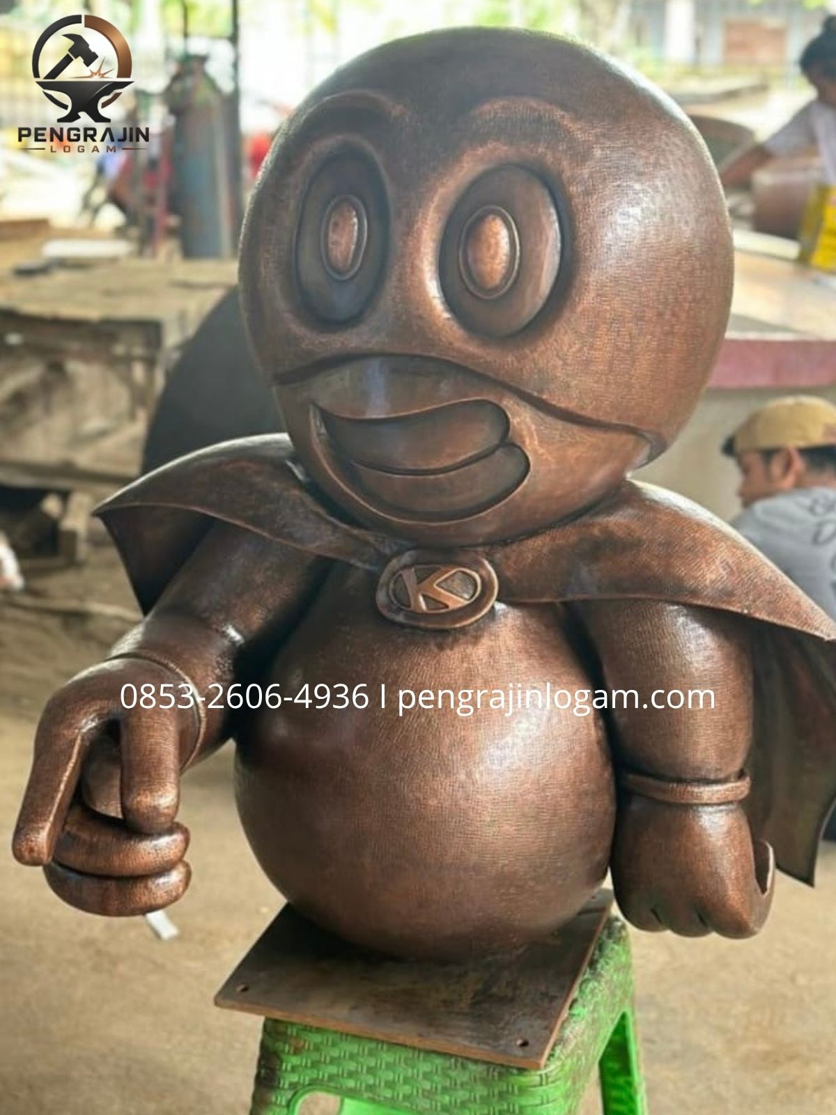 patung ikonik tembaga