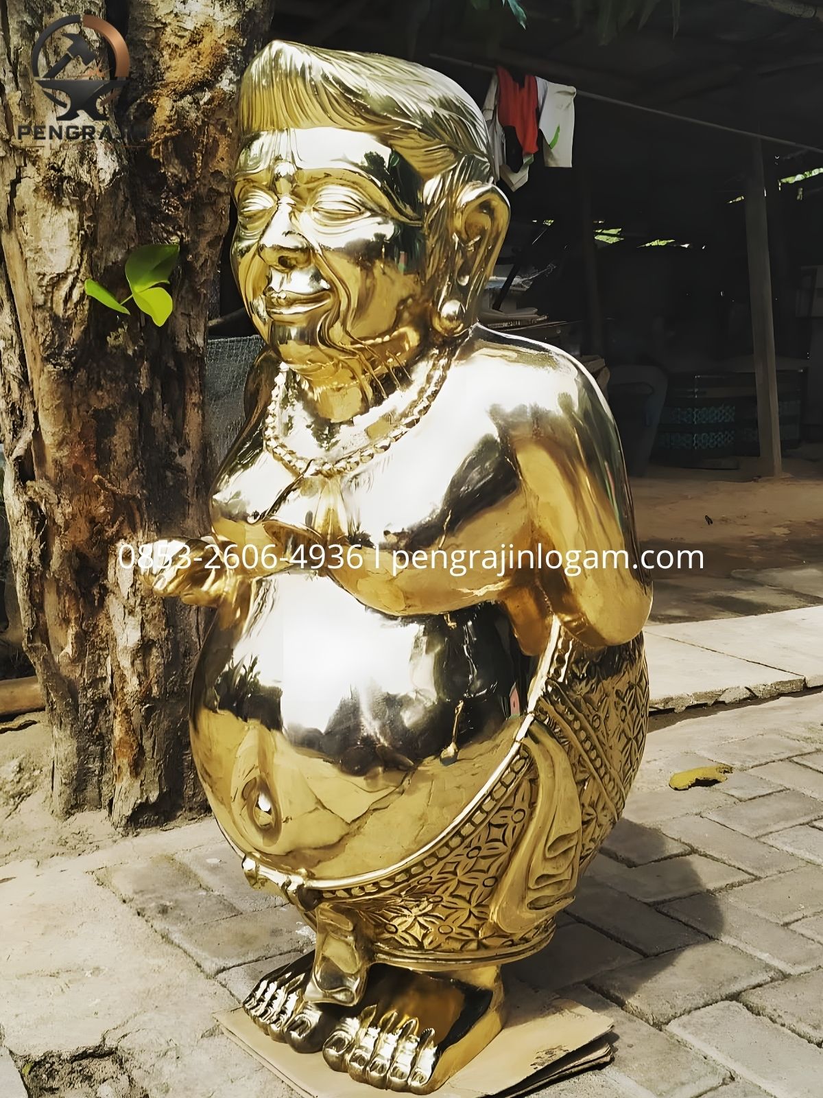 Patung kuningan mbah semar