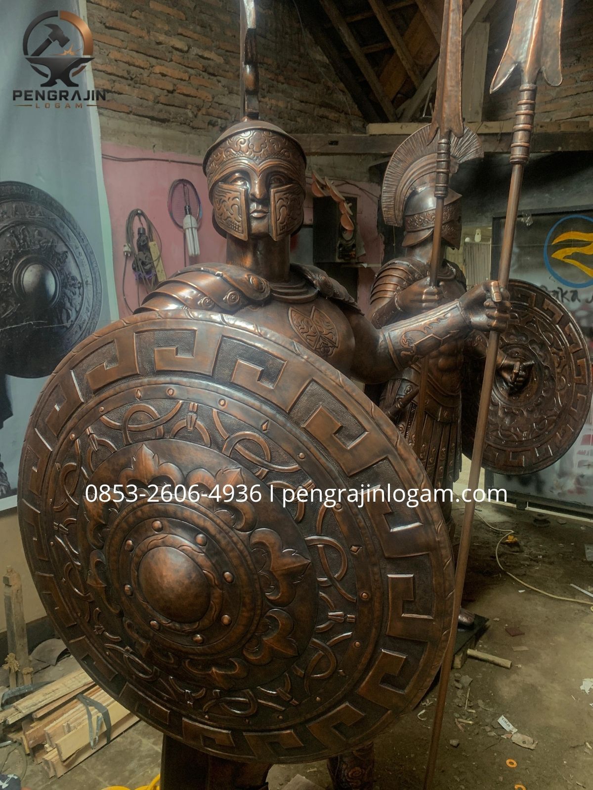 Patung sparta tembaga