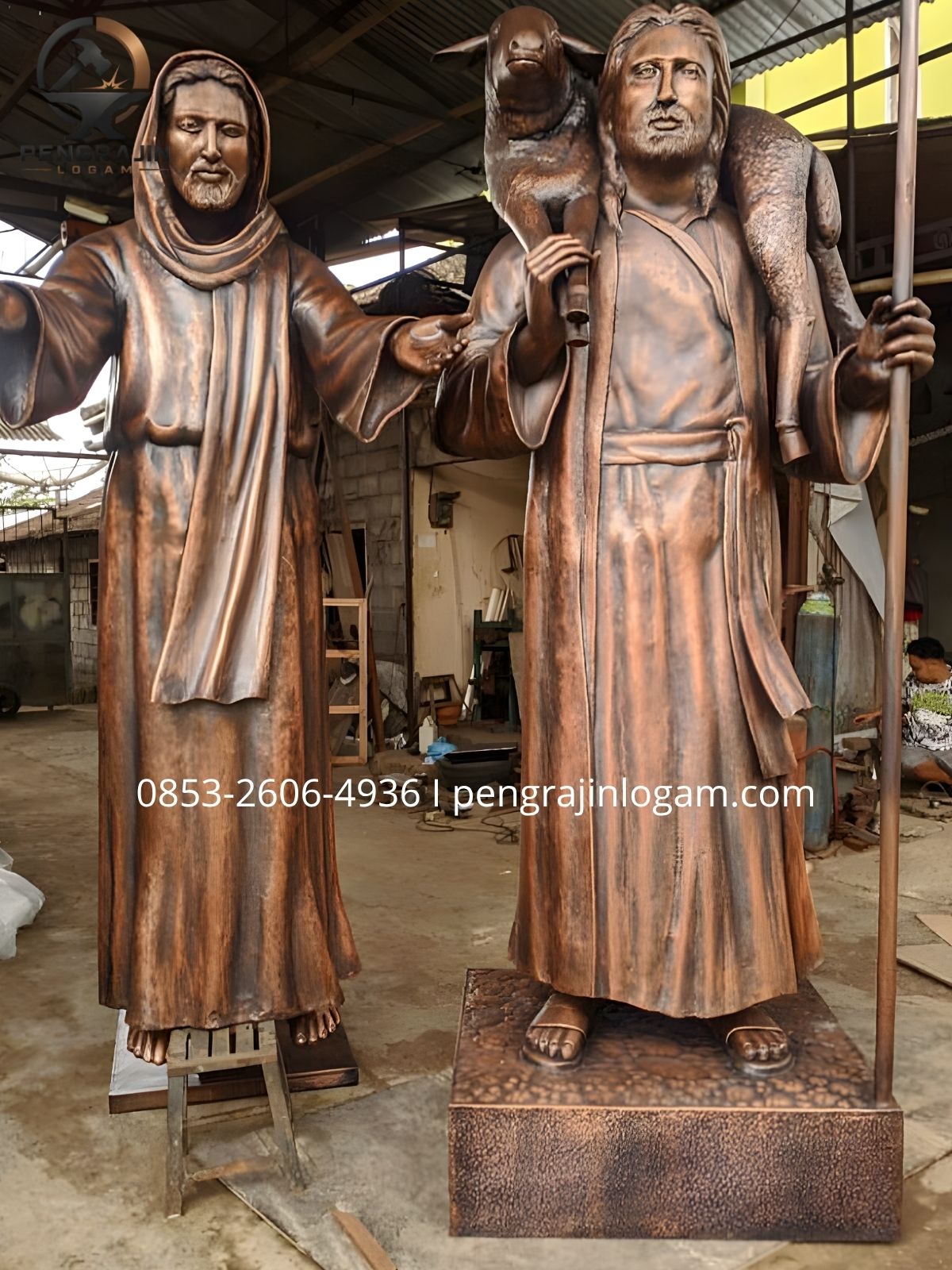 Patung yesus gembala tembaga