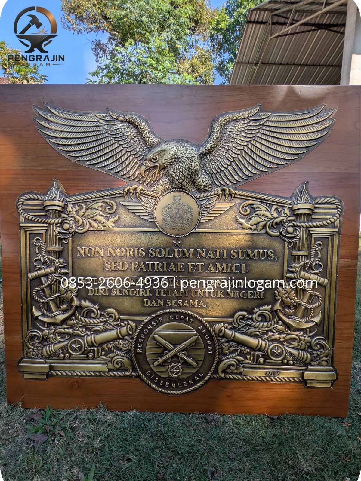 Custom relief marinir kuningan Custom relief marinir kuningan