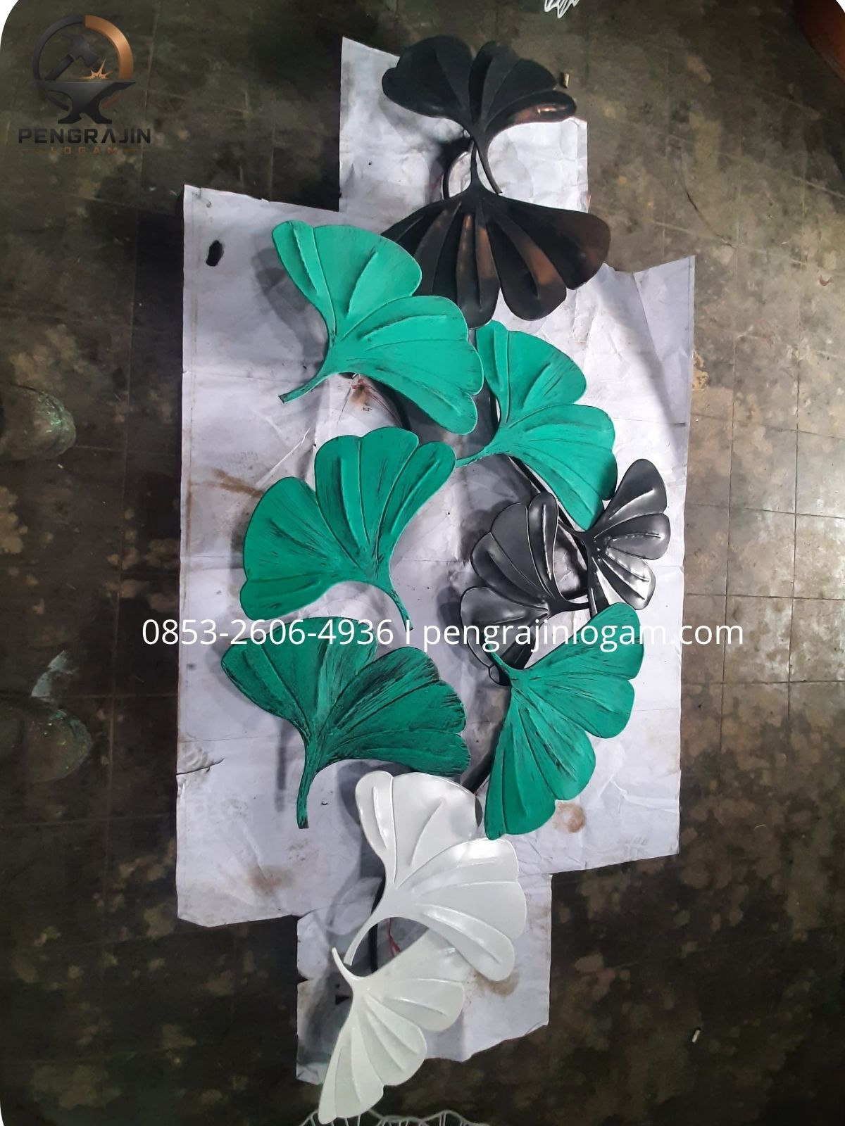 Hiasan dinding tembaga timbul Hiasan dinding tembaga timbul